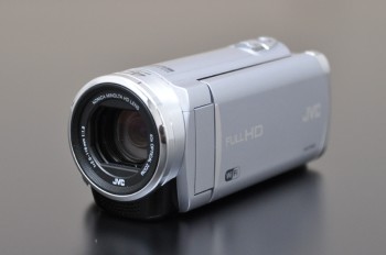 WiFi対応でビデオカメラが変わる ー JVC“Everio”新モデル「VX/EX