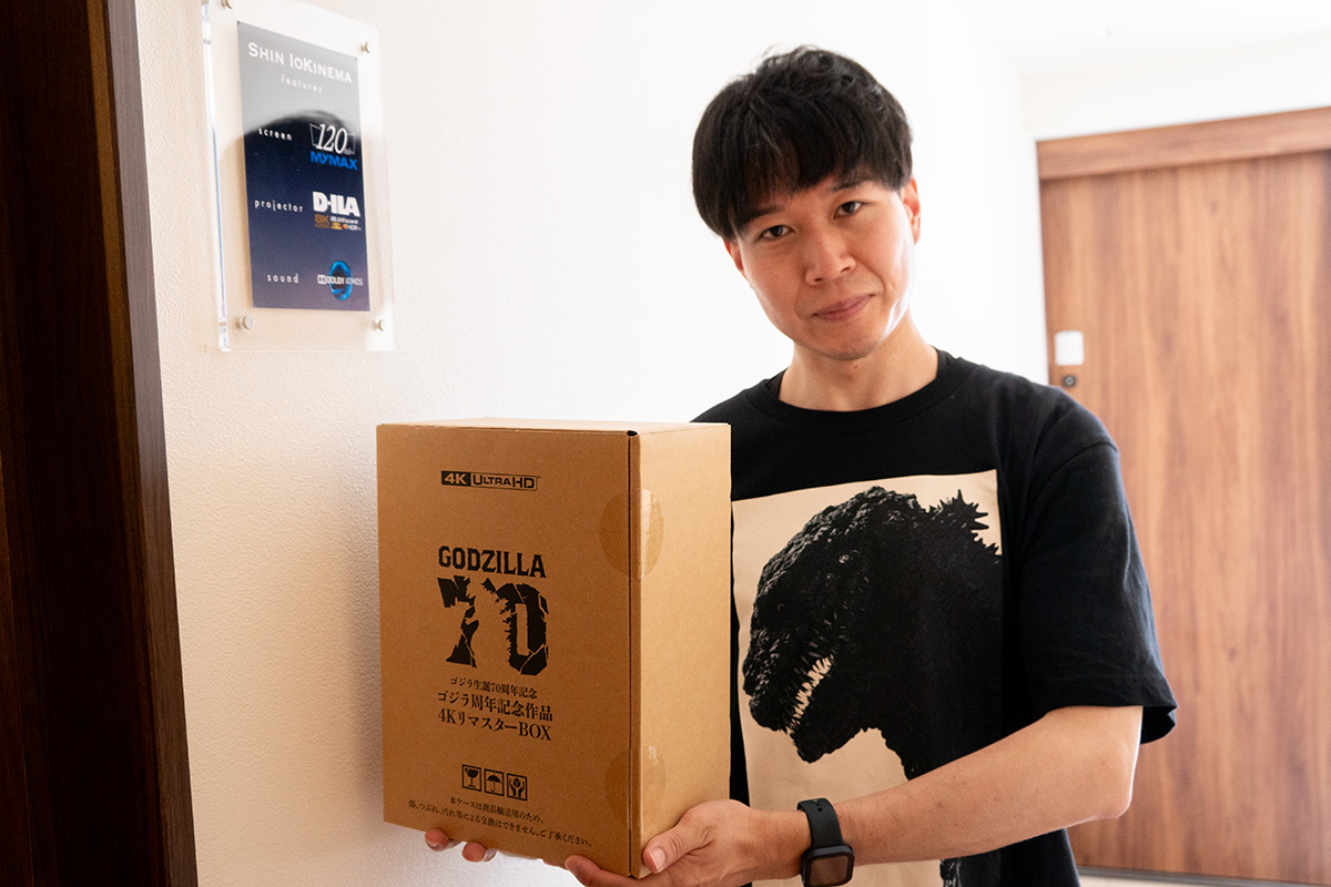 ゴジラ初の4Kボックス開けてみた！120インチ大画面シアターで「秘蔵