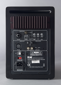 ユキム、専用アンプを内蔵したELACのアクティブスピーカー「AM180