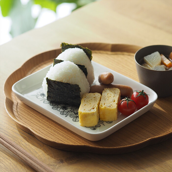 アラビア クロッカス プレート 15x19cm ブラック / ARABIA Krokus