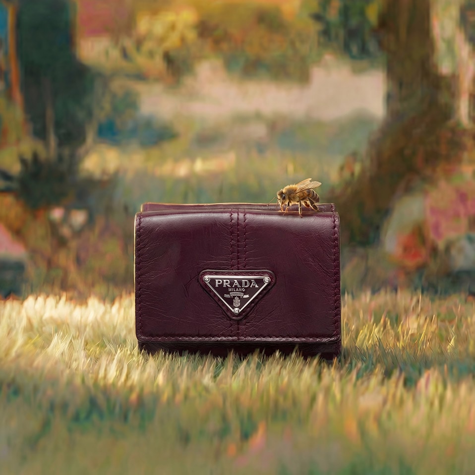 PRADA日本公式ウェブサイトおよびオンラインストア | PRADA