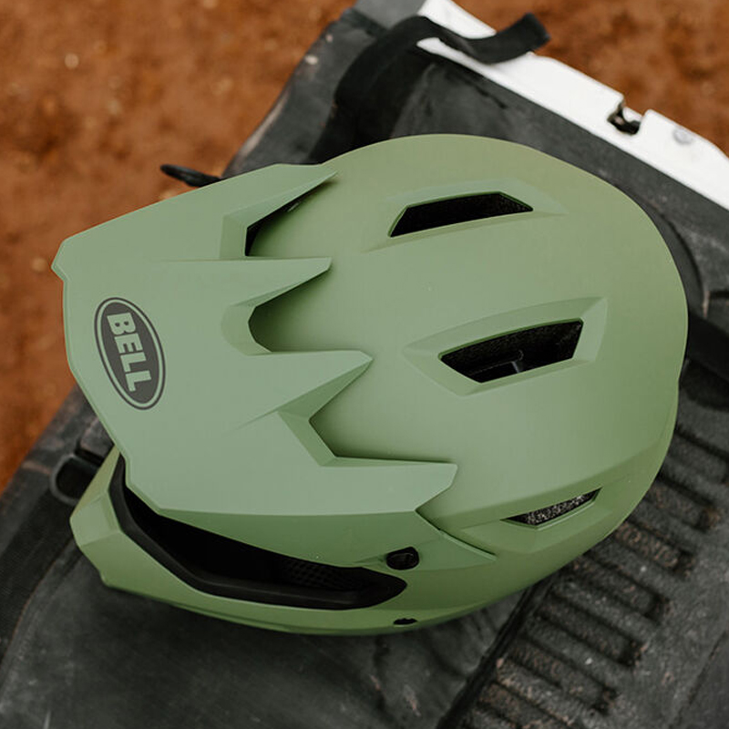 BELL（ベル）SANCTION2（サンクション2） 送料無料