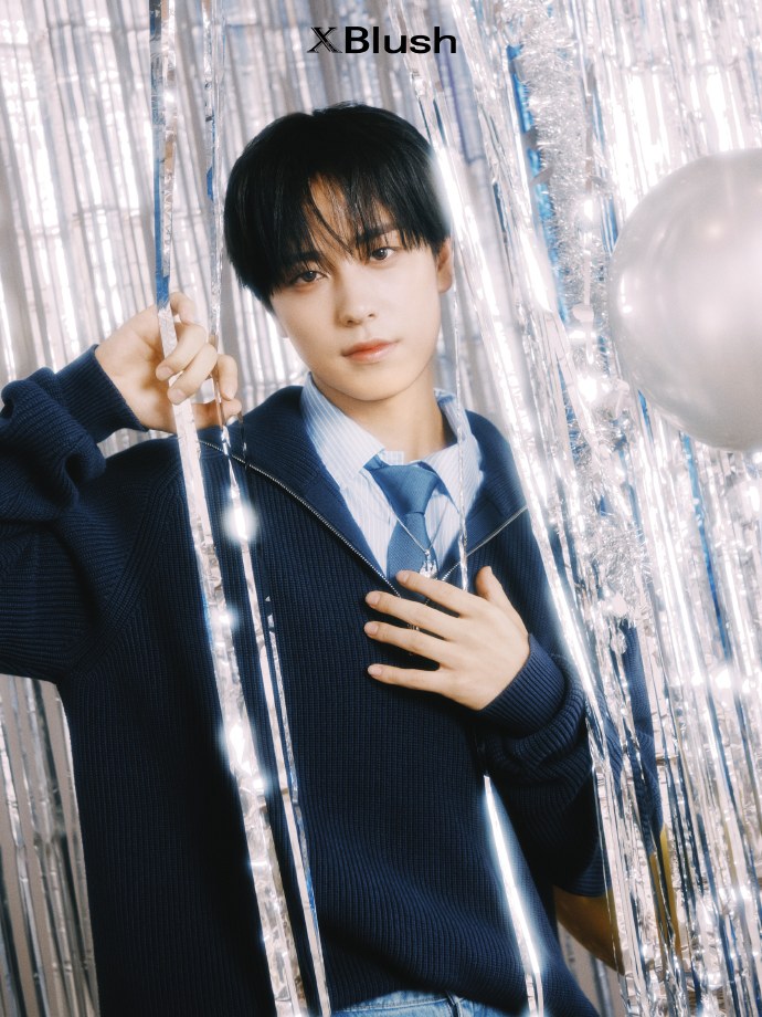 中国雑誌 XBlush VIOLET 『XBlush Magazine 2024年A版（＆TEAM、A版