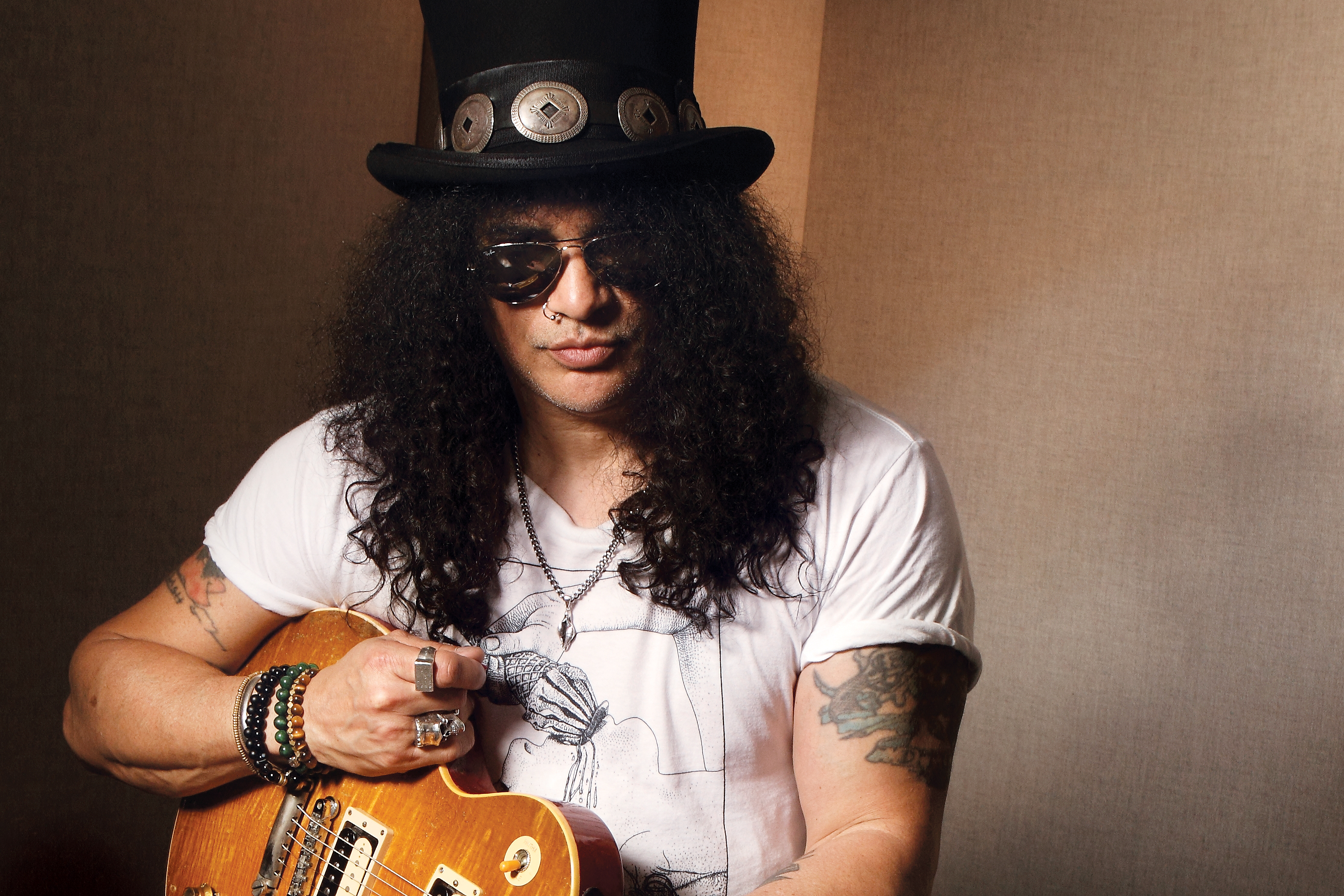 Slash: Inside Guns N' Roses Reunion, New Album 'Living the Dream'