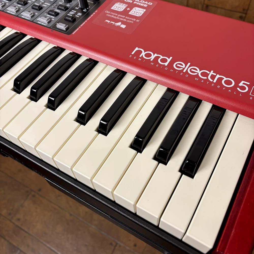 Nord Electro 5D 61鍵 レッド キャリングケース付き NORD ( ノード ) NORD ELECTRO 5D 61 送料無料 | サウンドハウス