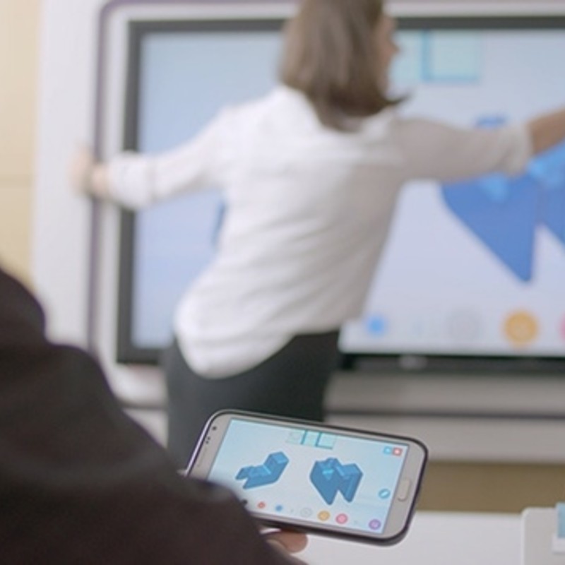 GoTouch｜TVやプロジェクターを書き込み可能なホワイトボードに変える