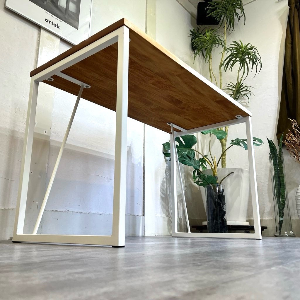 イクスス / ikususu デスク 机 アルダー無垢材 スチール脚 ホワイト