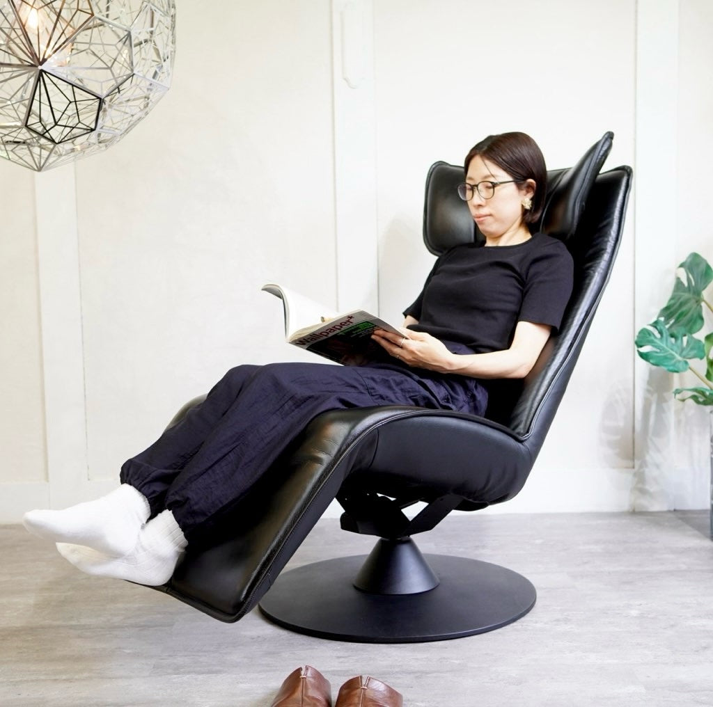 モディ / MODI リクライニングチェア 本革張り ノルウェー 北欧 黒