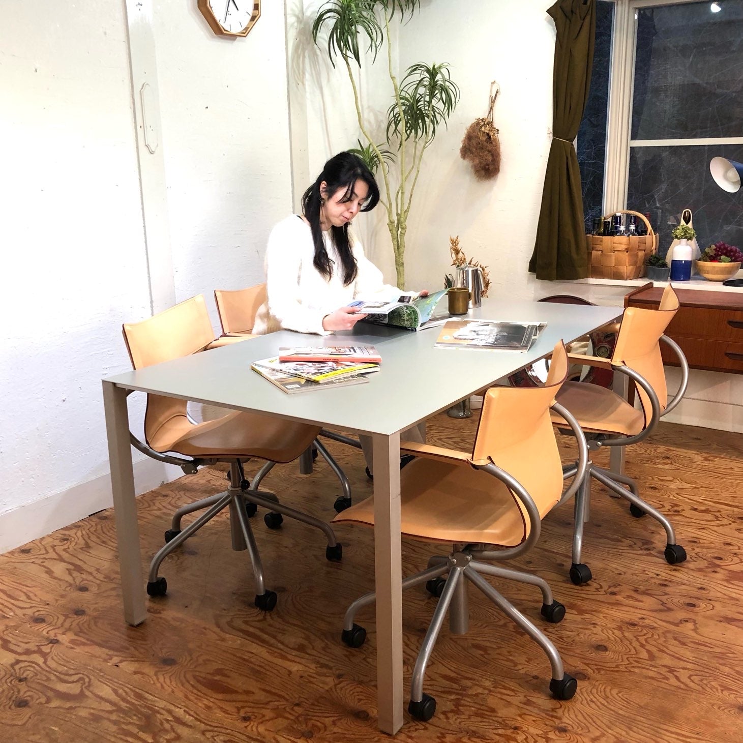 カリモク デスクチェア パーソナルチェア 本革 XT4310 キャスター 展示