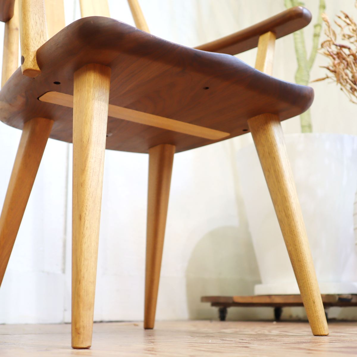 シラカワ ダイニングチェア 飛騨家具 ハイバックアーム付きチェア