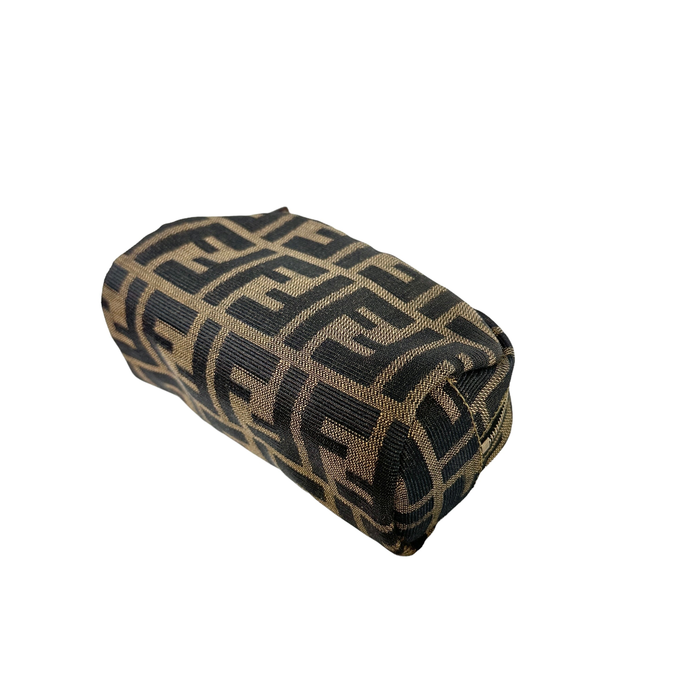 FENDI フェンディ ズッカ ポーチ