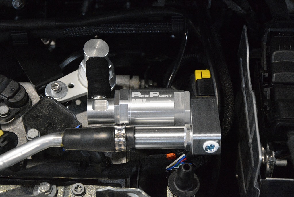 ABARTH Grande Punto用のクワッドリード レデューサーKIT | RED POINT