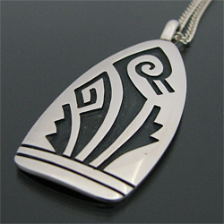 ホピ族 Griselda Saufkie プレイヤーフェザー オーバーレイ ネックレス