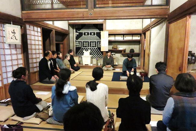 民藝運動の精神を未来へとつなぐ公益財団法人。震災による被災を