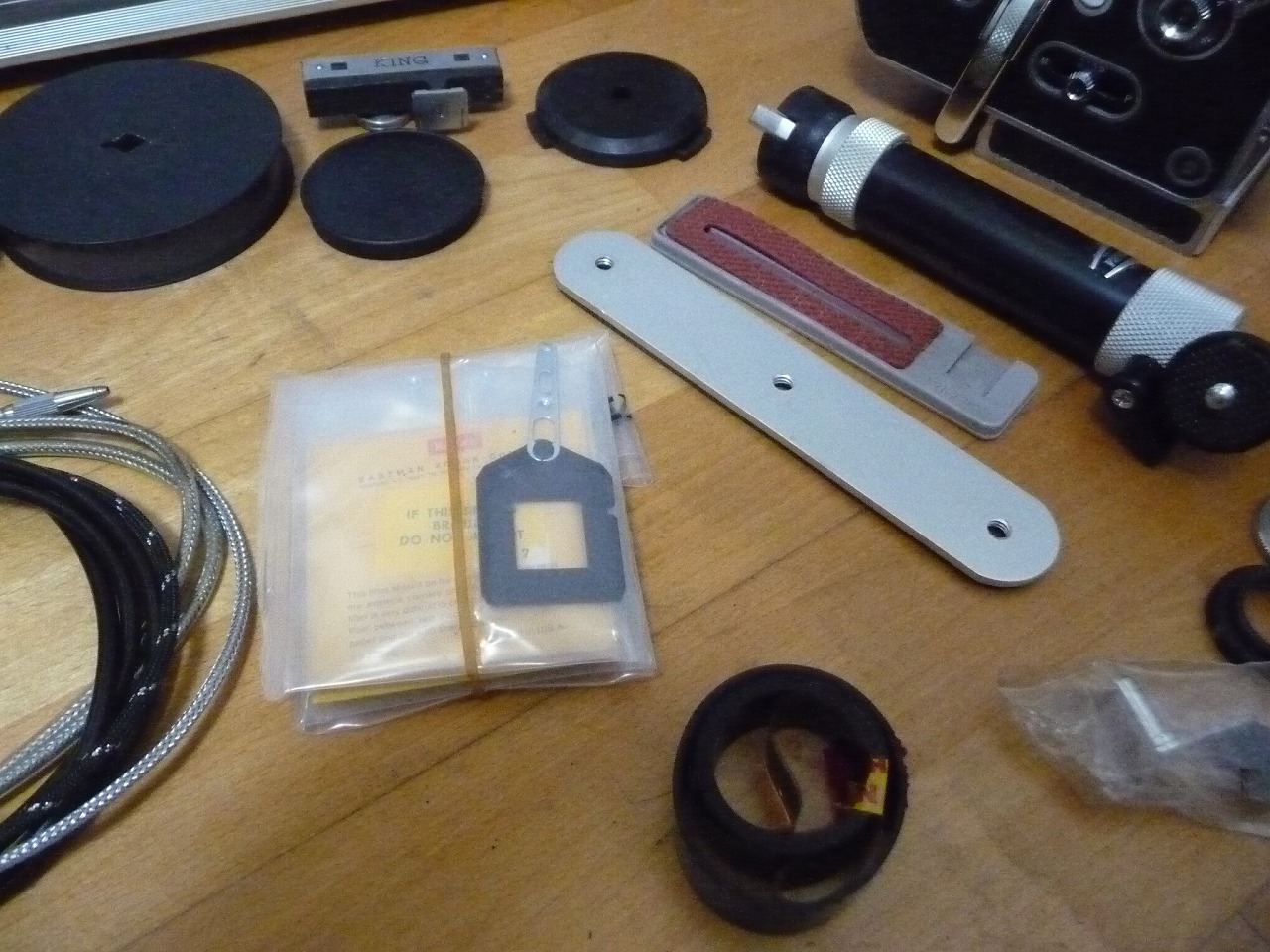 16mm フィルムカメラ BOLEX H16 SB ボレックス スイス 16 ZOOM レンズ