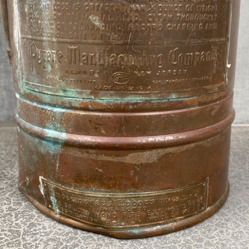 VINTAGE ANTIQUE FIRE EXTINGUISHER THE PYRENE CO. ヴィンテージ