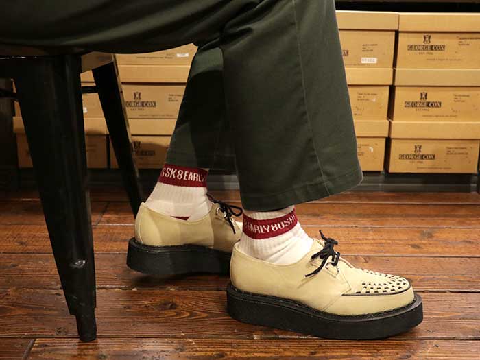 ジョージコックス3588ベージュスエード ブラックインターレース／ROCK