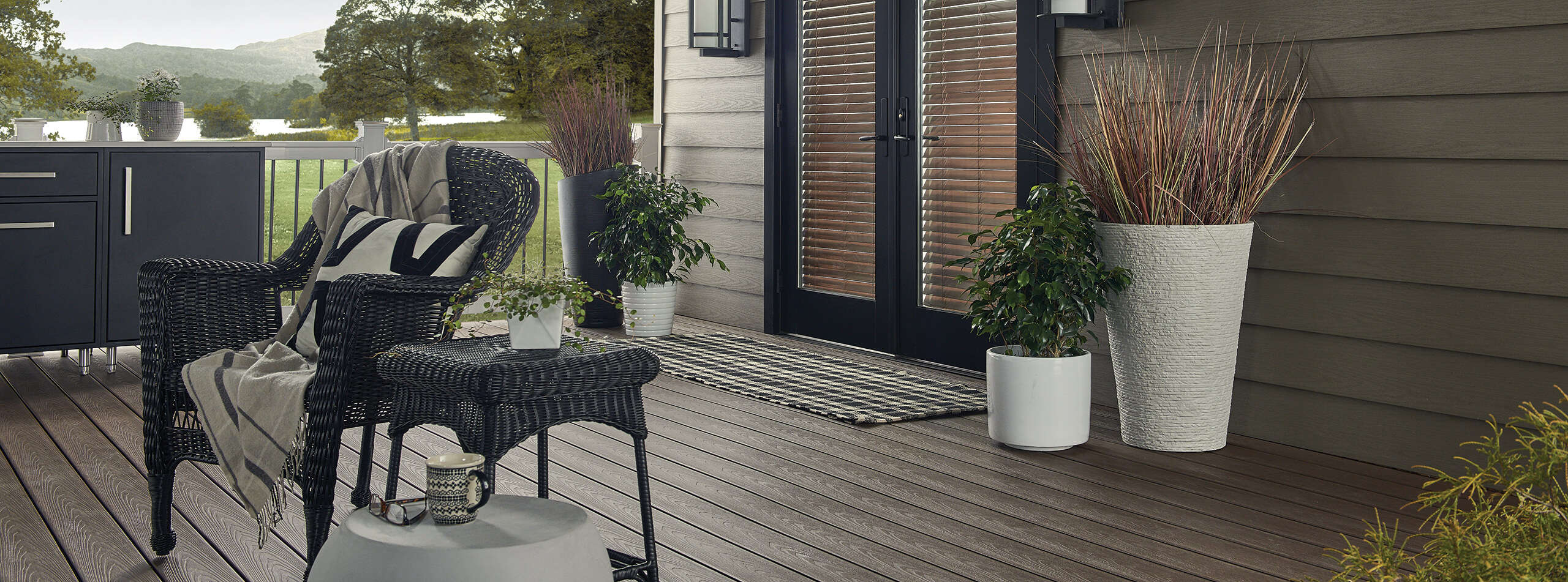 Stylish Deck Colors to Consider | Wolf Home Products