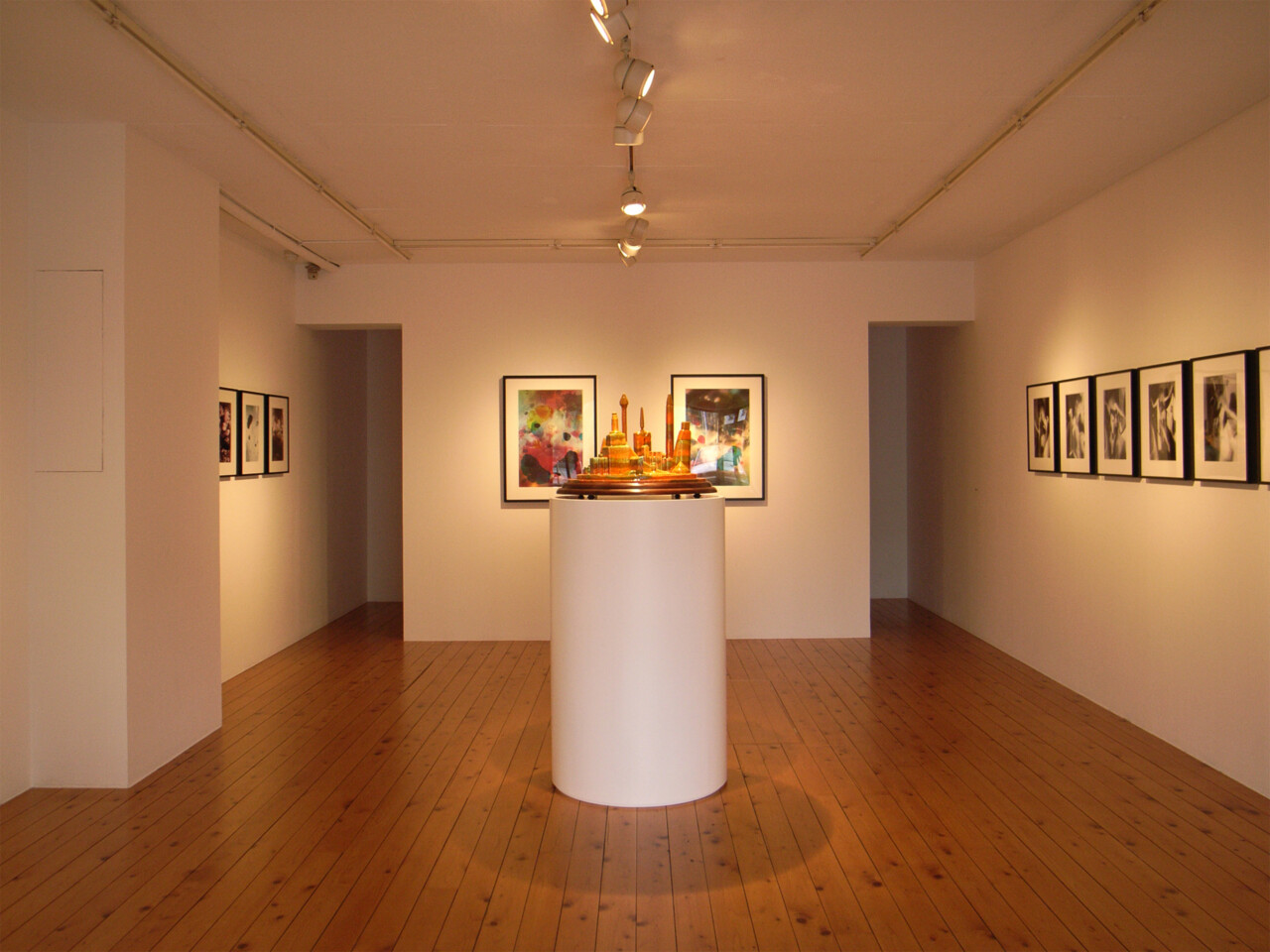 マイク・ケリー | Photographs/Sculptures | Exhibitions | WAKO WORKS