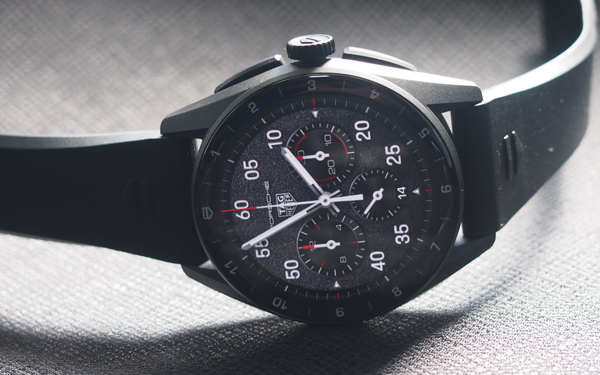 高級時計ブランドが手がける本気のスマートウォッチ、「タグ・ホイヤー