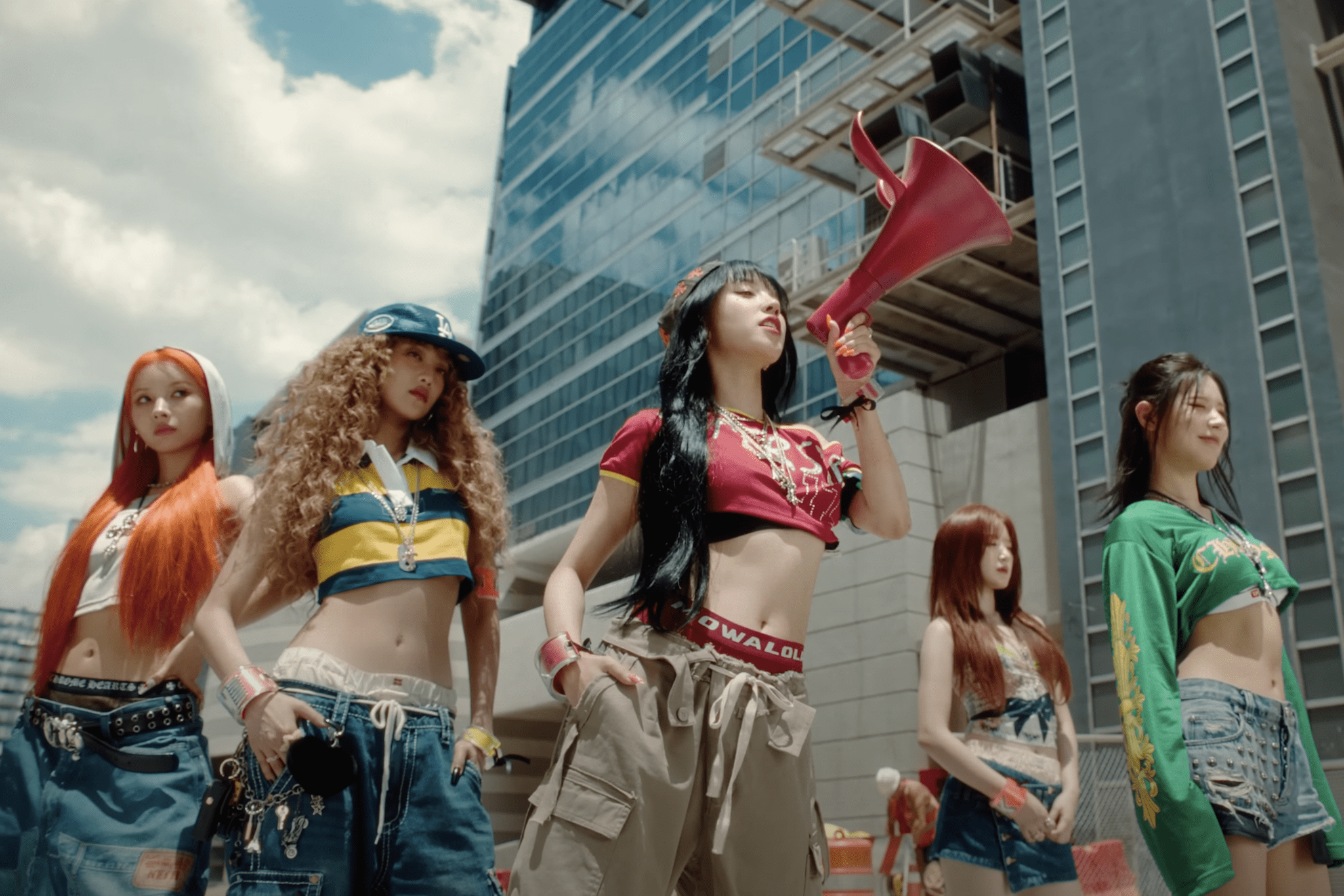 WATCH: (G)I-DLE Gets Your Attention In 