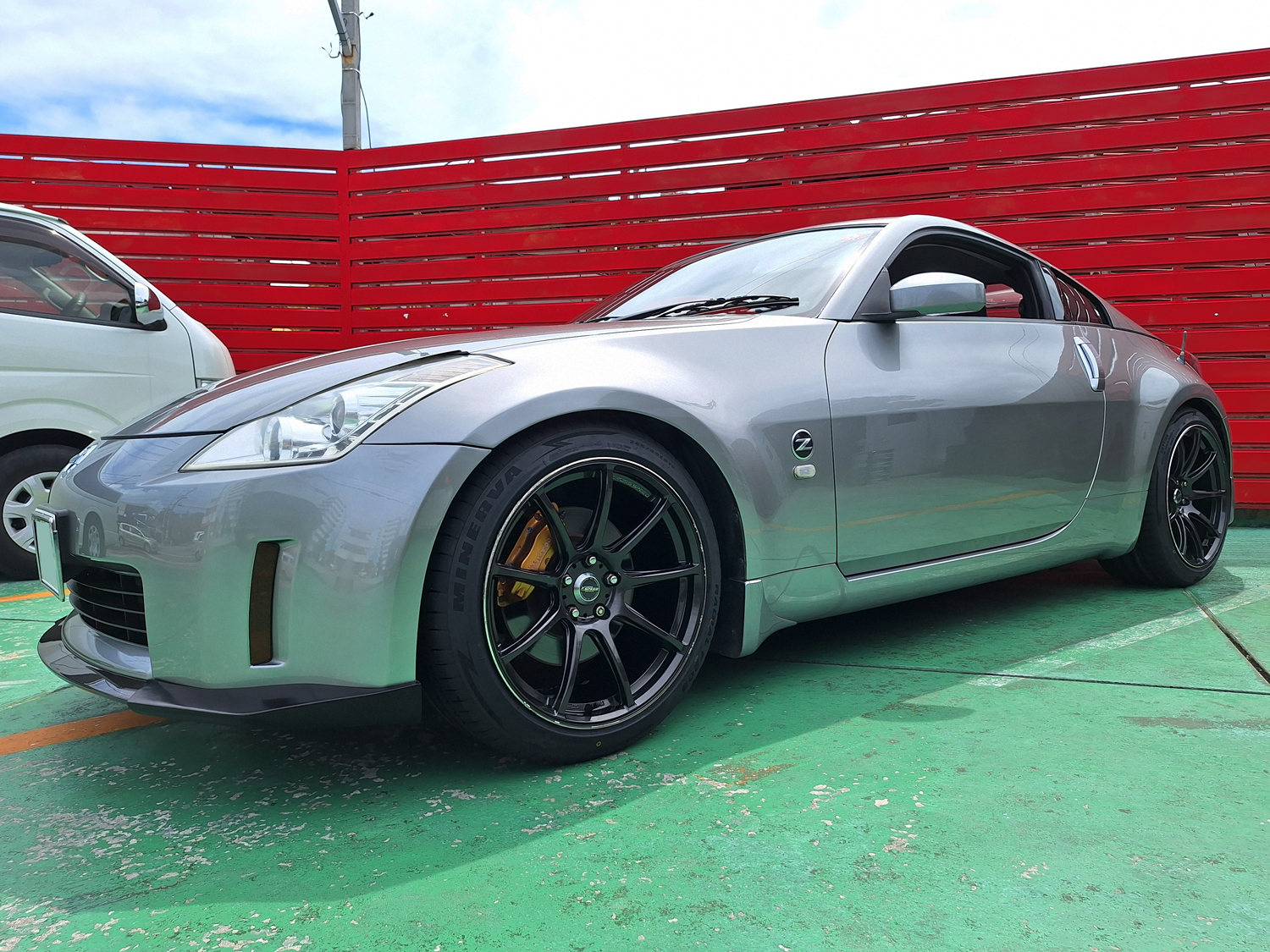 日産 フェアレディZ（Z33） CROSS SPEED RS9 19×9.5J/10.5J MINERVA