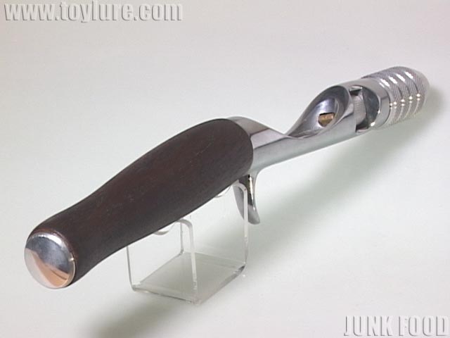 JUNK FOOD item: R-9010 ブライトキャスター ウッドグリップ