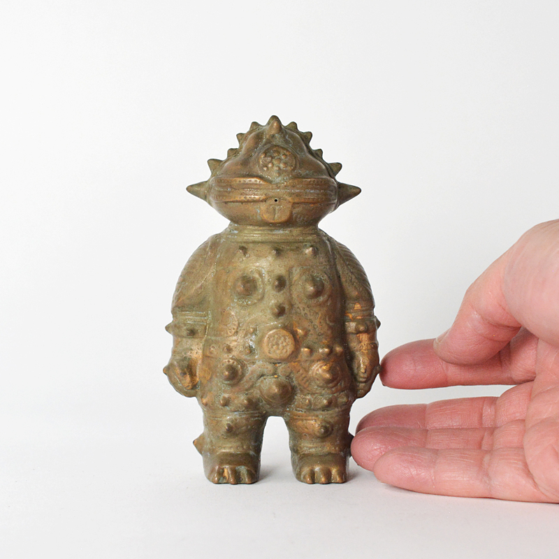 ともだち初号機 黒錆 | 多肉植物・特別な鉢の販売 | トーキー | TOKY