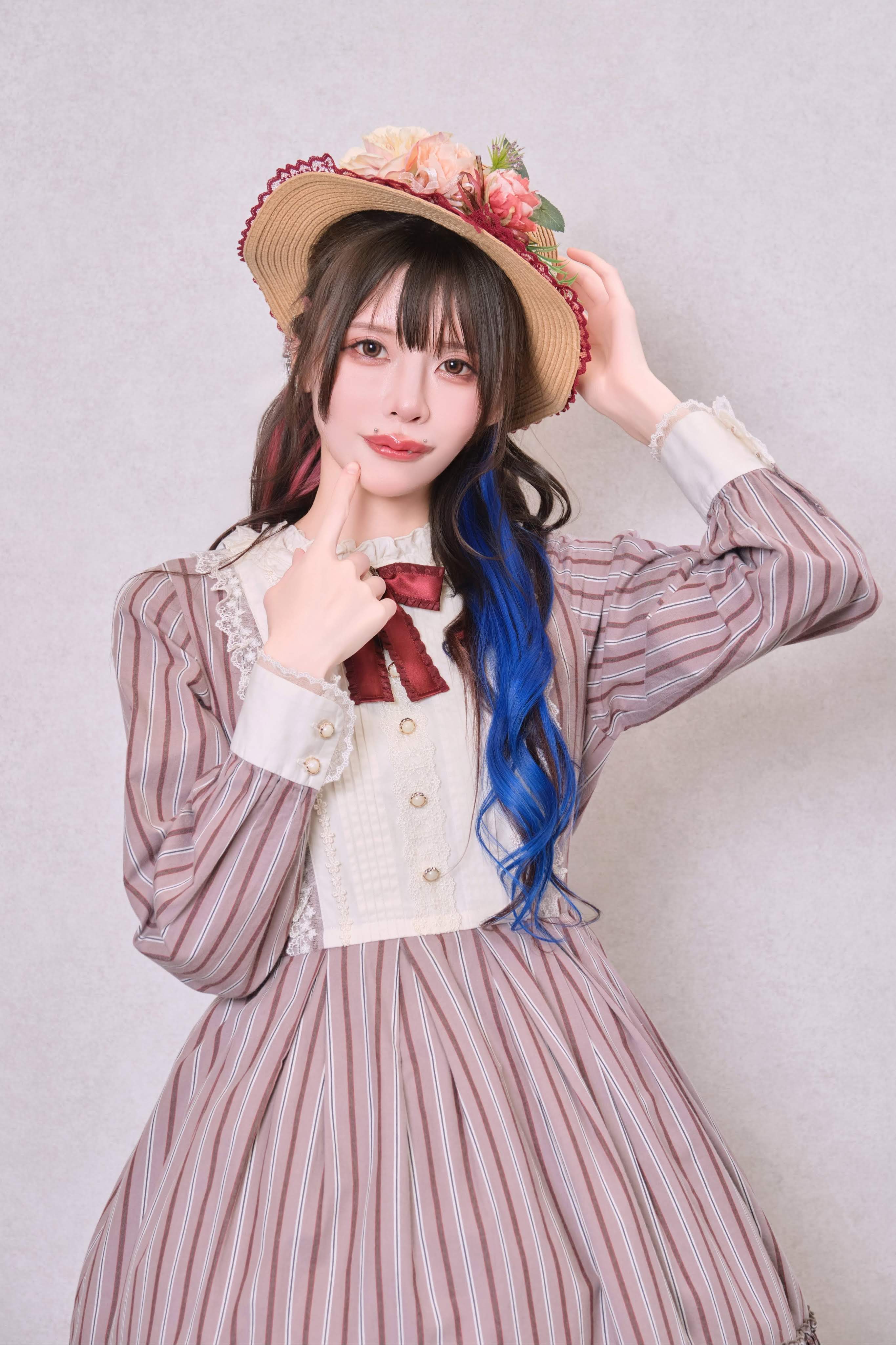 GIVENCHY 2009AW リカルドティッシ期 変形ストライプ ニットワンピ