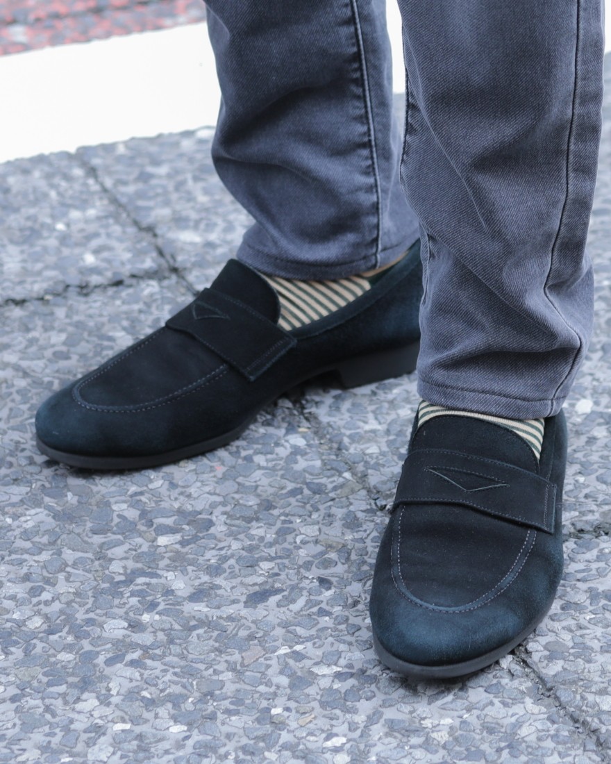 スエード コインローファー【ISEO/ラバーソール】｜FERRANTE