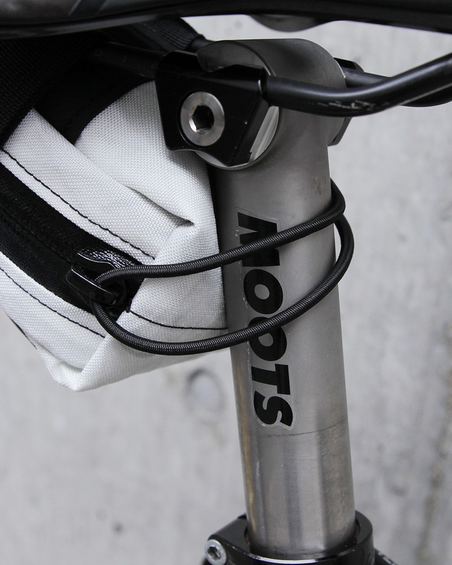 ジップトップスクウェアシートバッグ【All Mountain Seat Bag