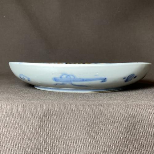 桃に小菊図赤絵金彩中皿 /514│埼玉県熊谷市のの骨董品専門店「雑貨と