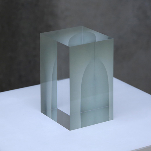 青赤緑の丸と小さな丸たちaoakamidorinomarutochiisanamurutachi|田中