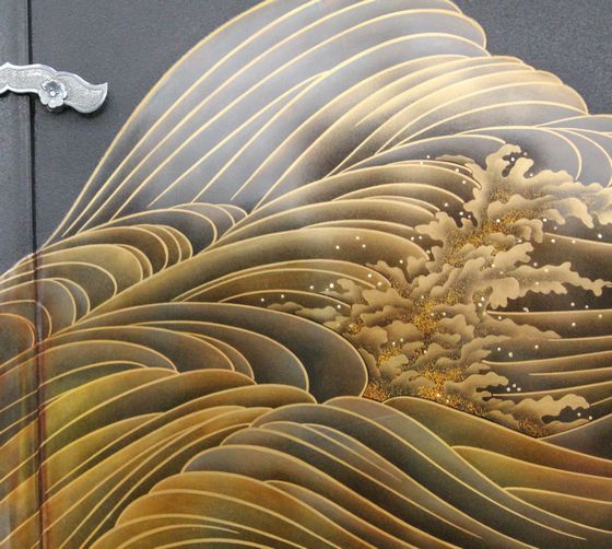 金蒔絵 美術品 金色の岩千鳥と波模様 金蒔絵 美術品 金色の岩千鳥と波