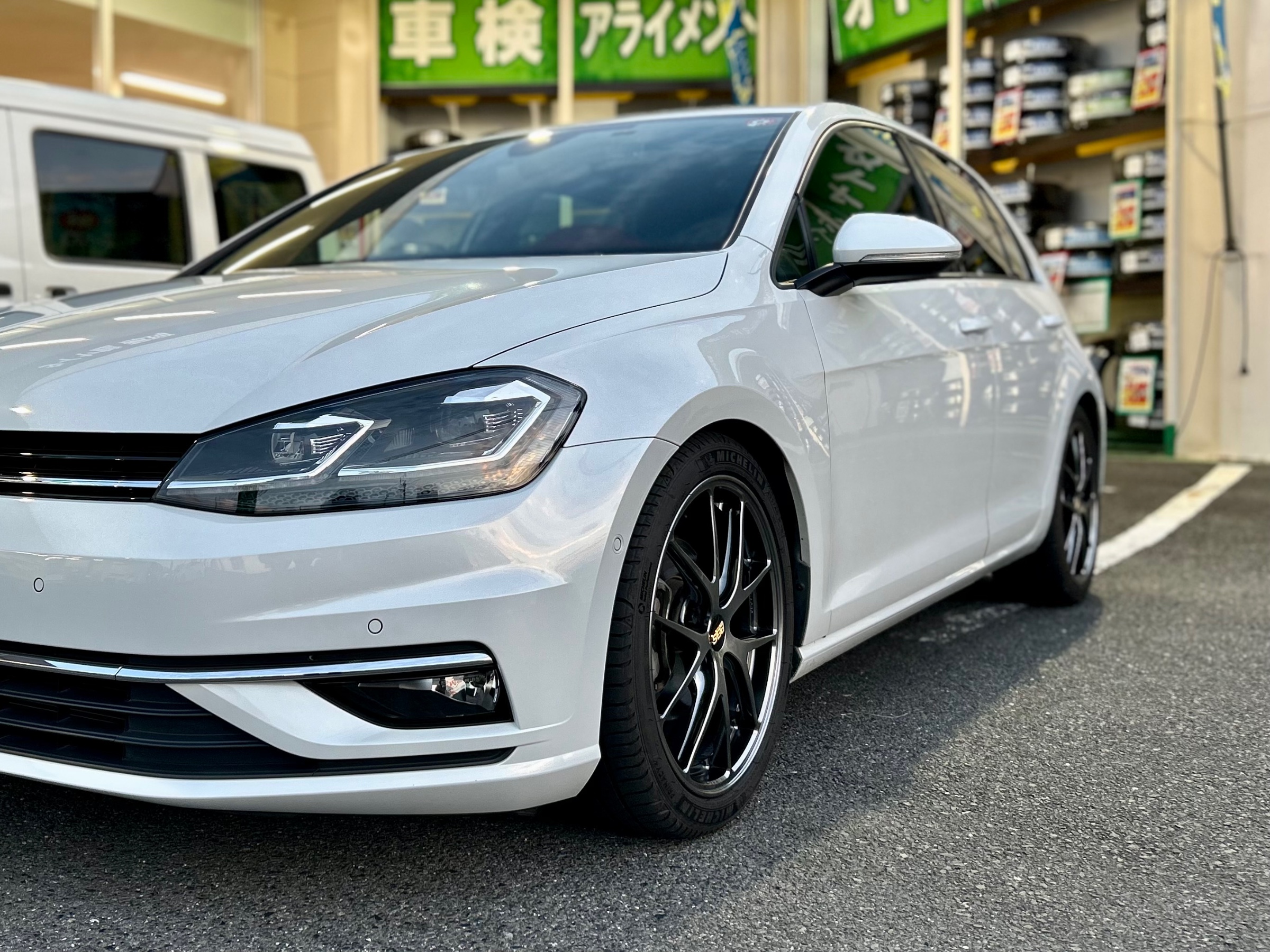 ゴルフⅦ アイバッハダウンサス取付作業 | 店舗おススメ情報 | タイヤ