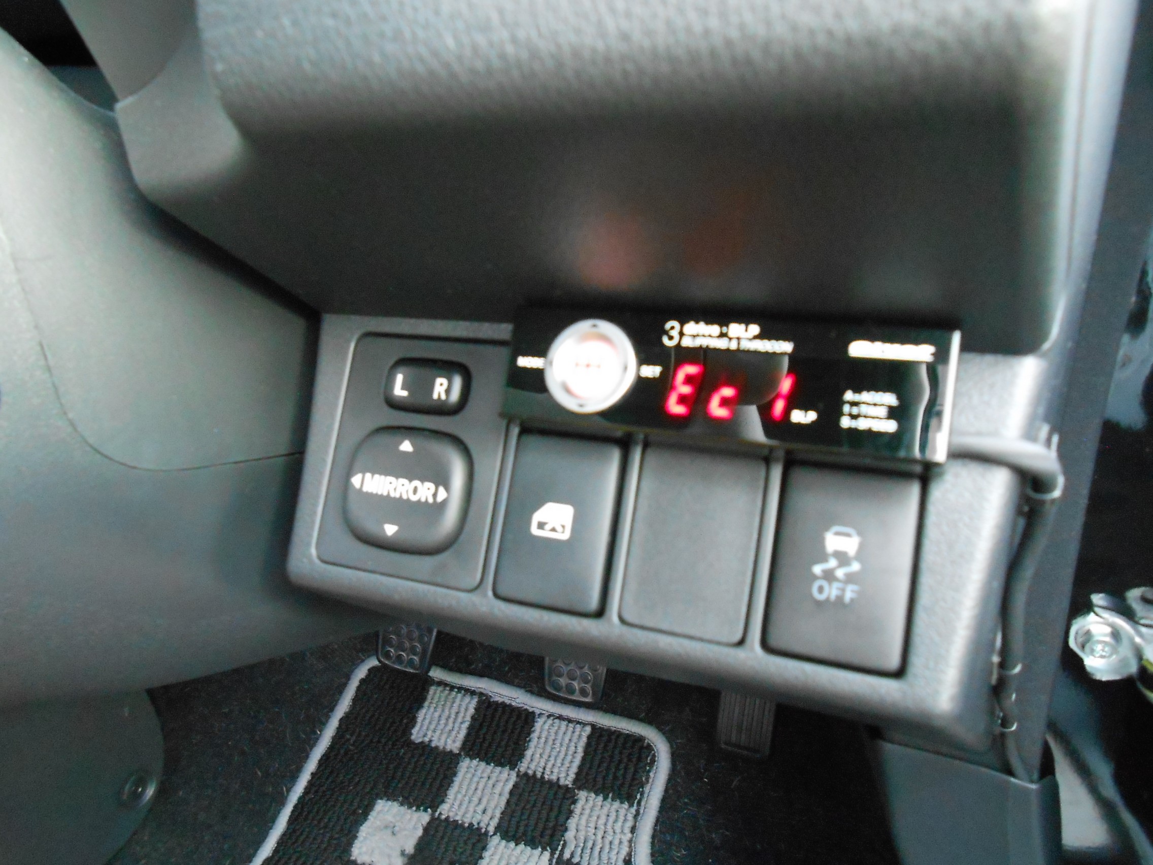 ☆コペン スロットルコントローラー取り付け☆ | 店舗おススメ情報