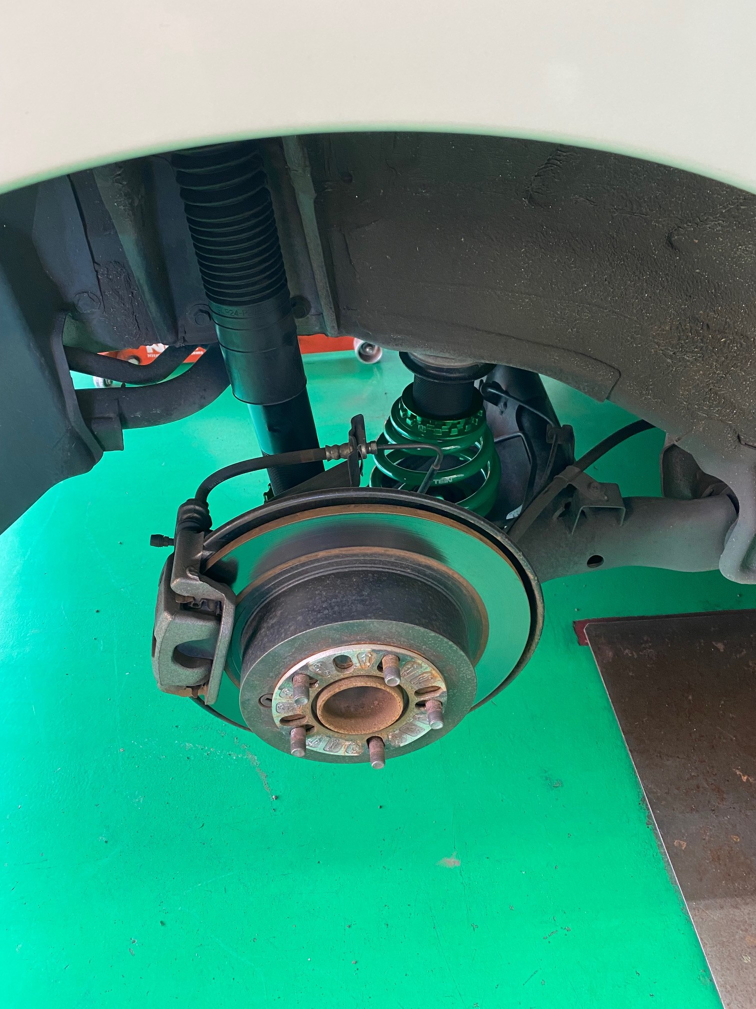 日産セレナ（C26） TEIN FLEXZ 車高調取付 | 店舗おススメ情報