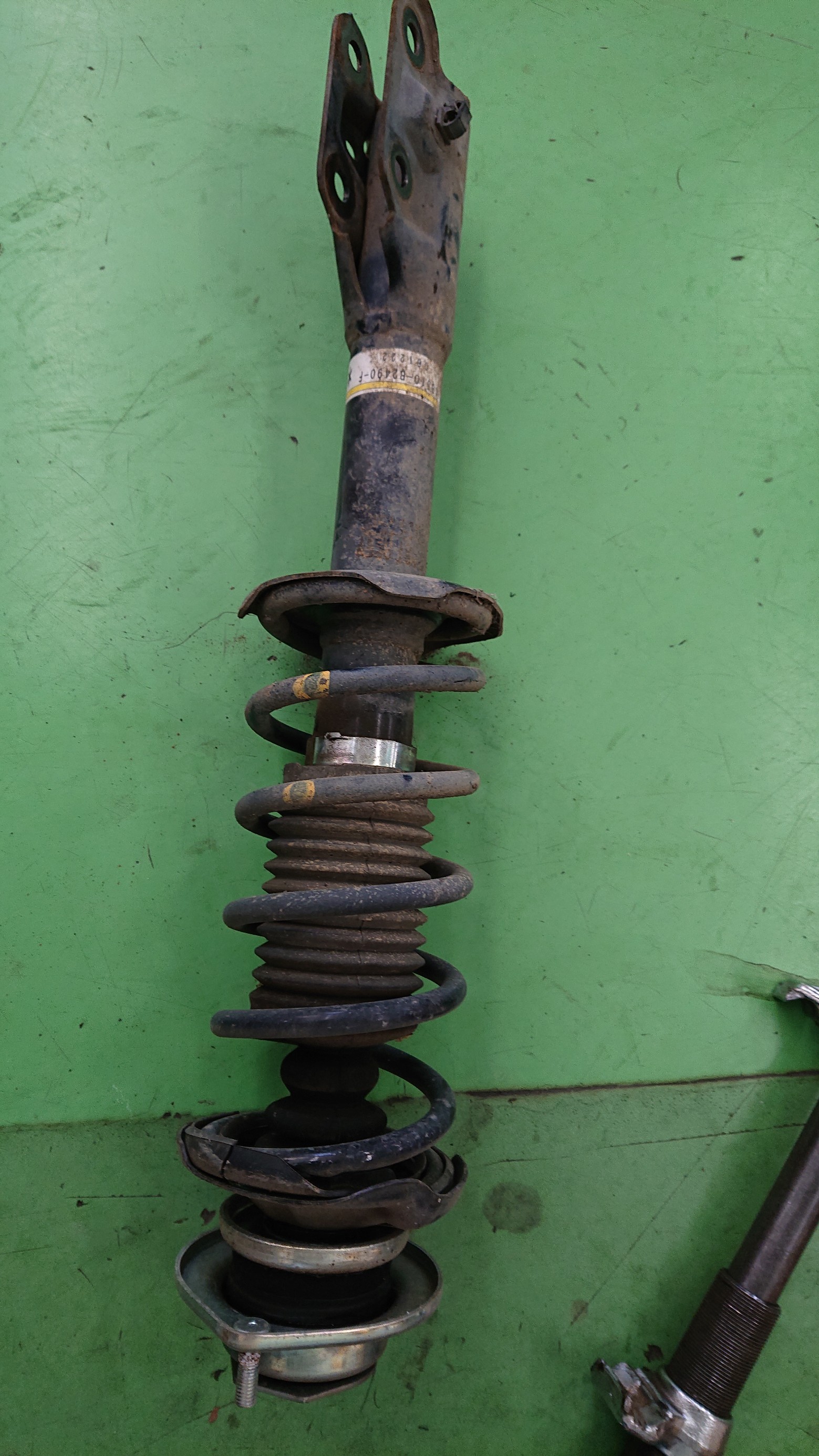 ダイハツ ムーヴ L175S】ダウンサス取り付けです。 | 店舗おススメ情報