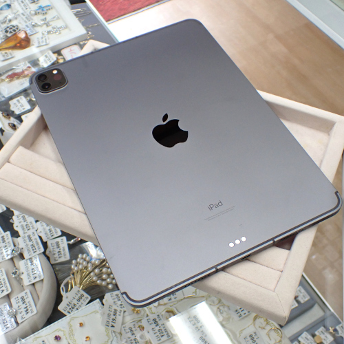 iPad Pro 11 第3世代 セルラー 128GB シルバー＋純正キーボード iPad