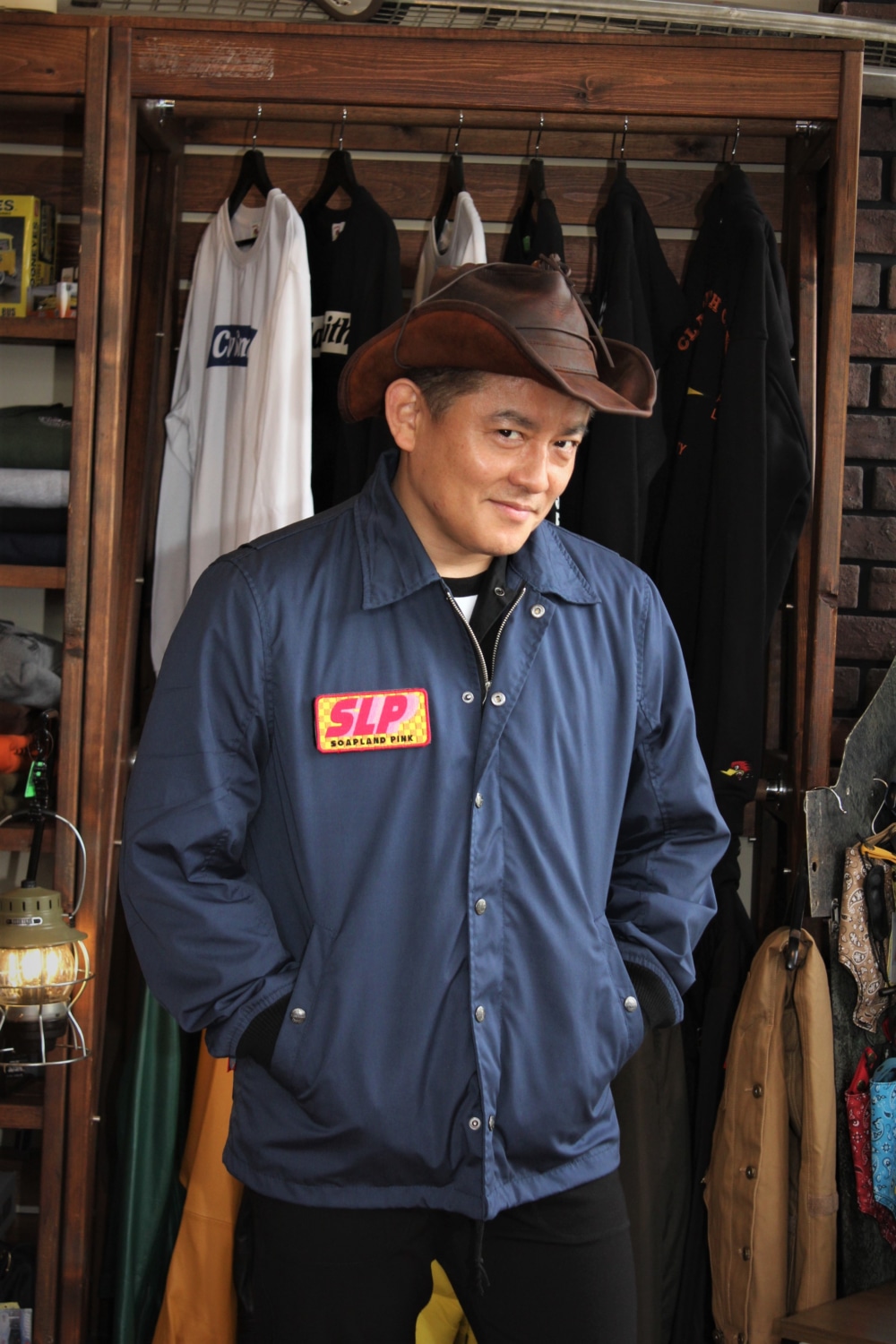 ハンバーグ師匠コラボコーチジャケットが11月23日から発売スタート