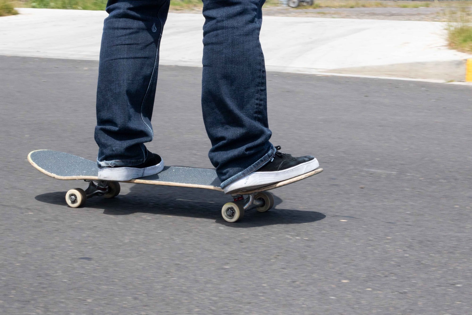 The Four Skateboard Stances Explained | Tactics
