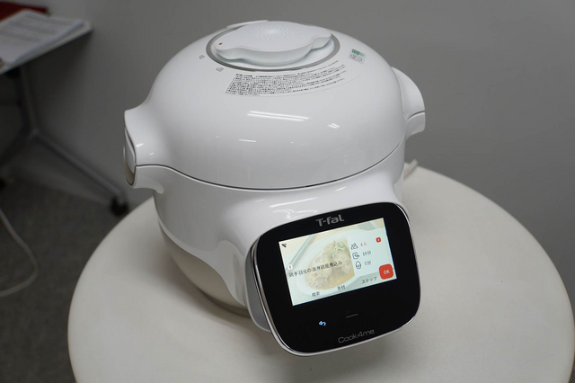 タッチ操作＆スマホ連携に対応したティファールの調理家電「クック