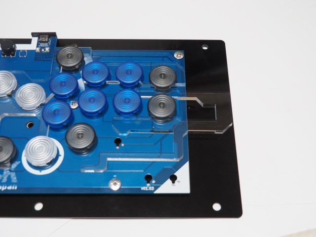 アケコン自作キットに挑戦。レバーレスコントローラー「JumpHack03