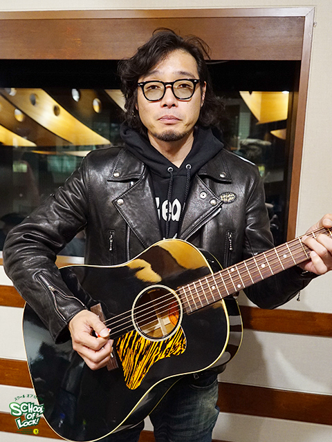 斉藤和義先生が生放送教室に登場!!今夜の授業は「せっちゃん掲示板逆電