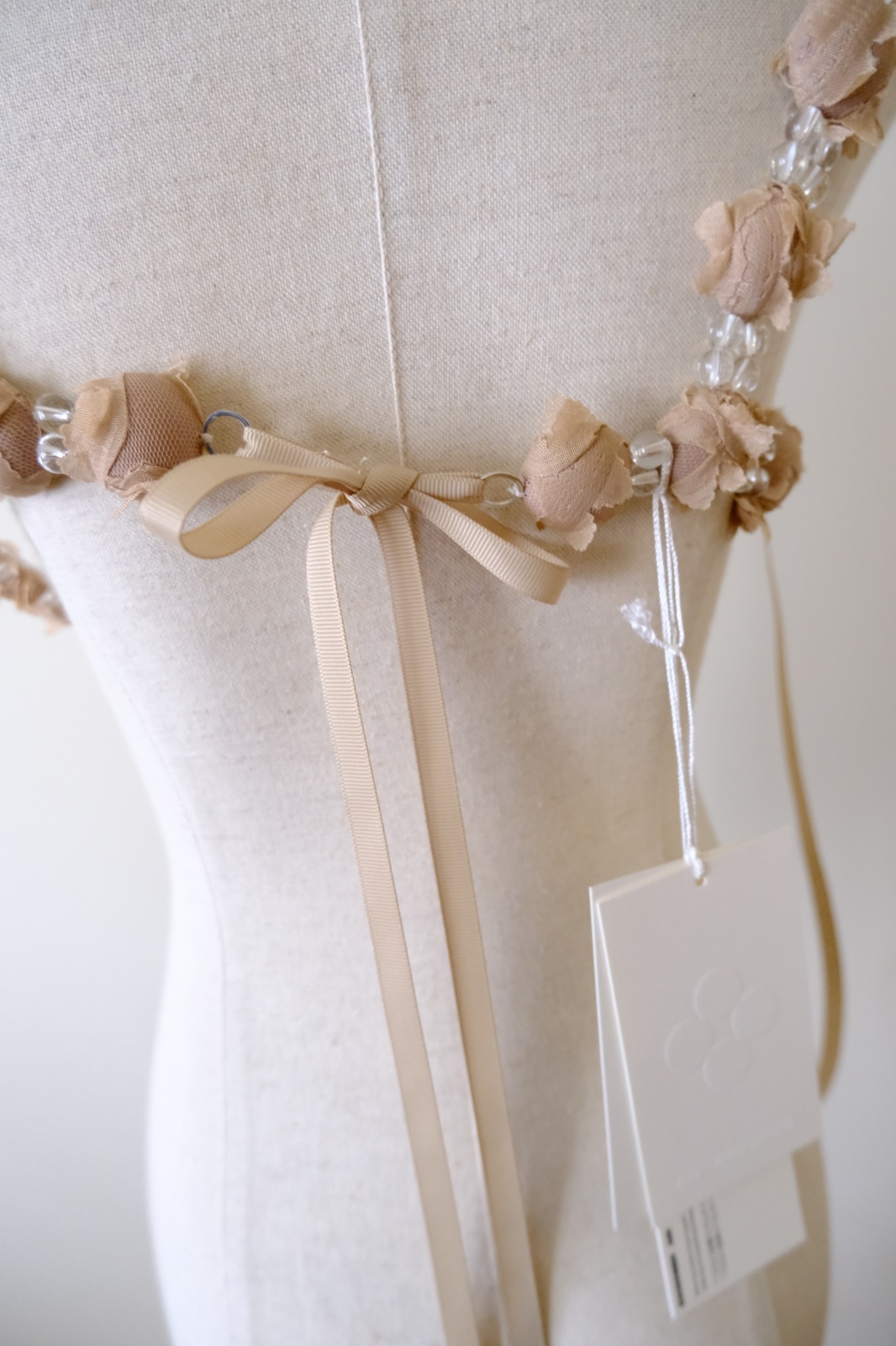 RIV NOBUHIKO (リブ ノブヒコ）SHAN BEAD BRA beige - The Galaxy