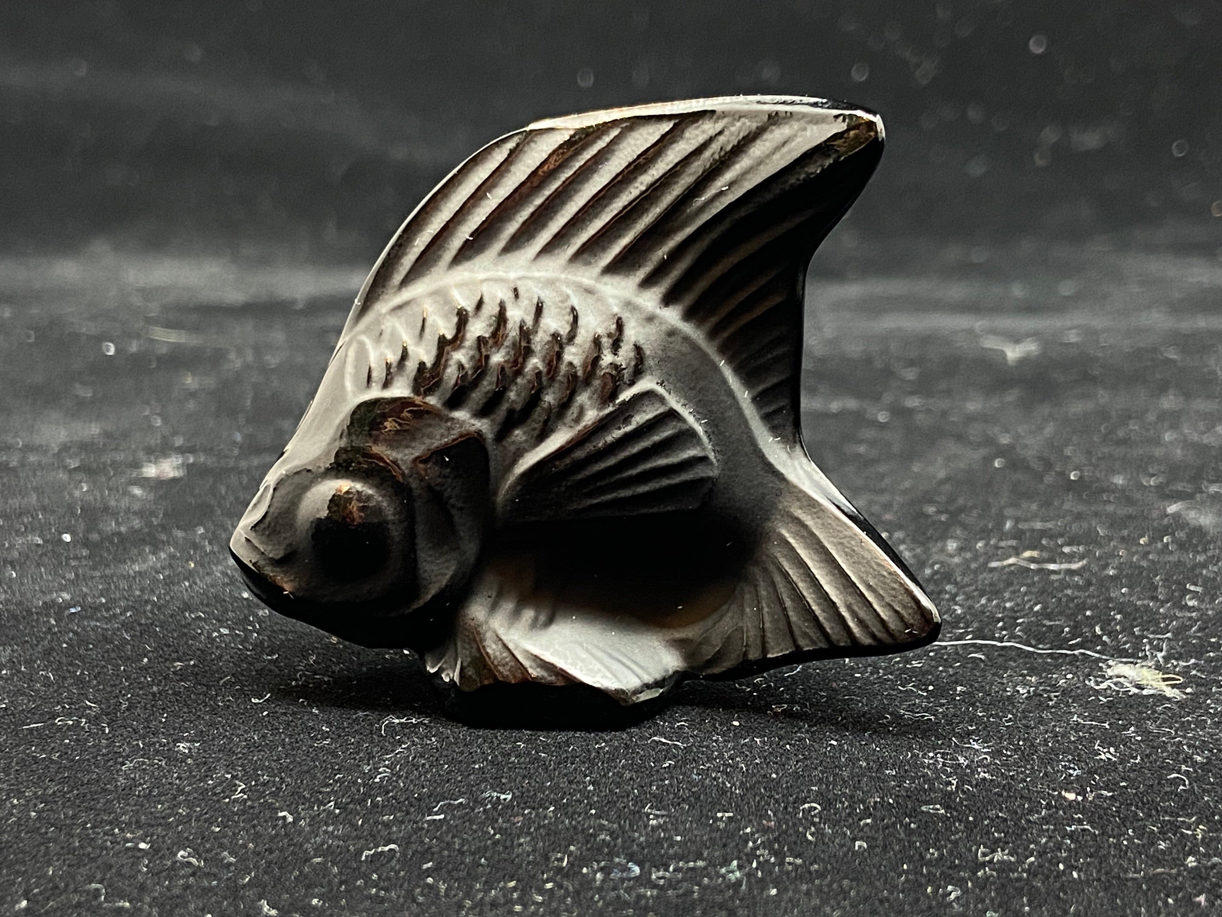 Lalique Black Crystal Fish Sculpture (7TY4KN) – The Perfect Thing