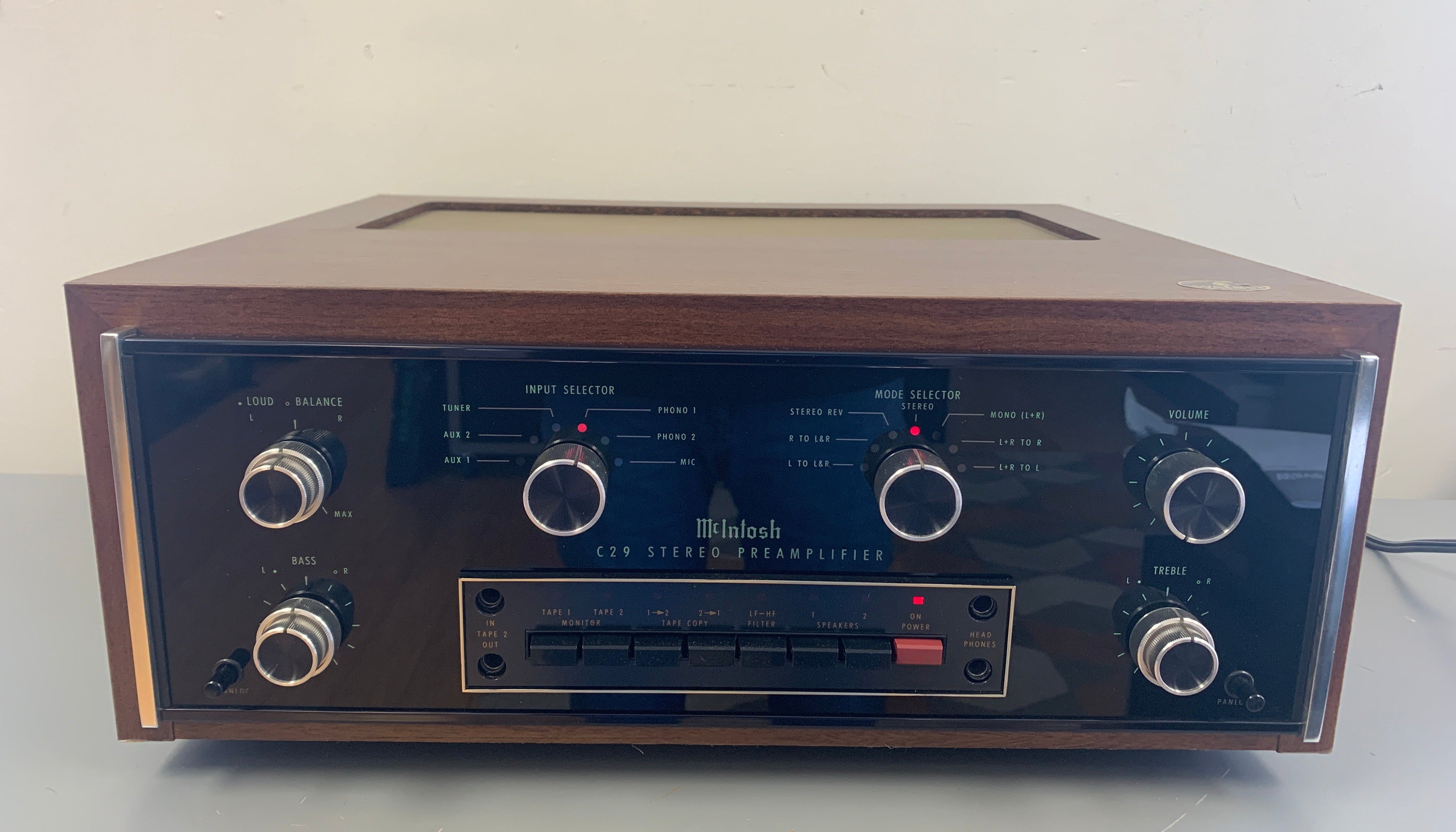 McIntosh C29 Preamplifier with Original Wood Case – The Turntable