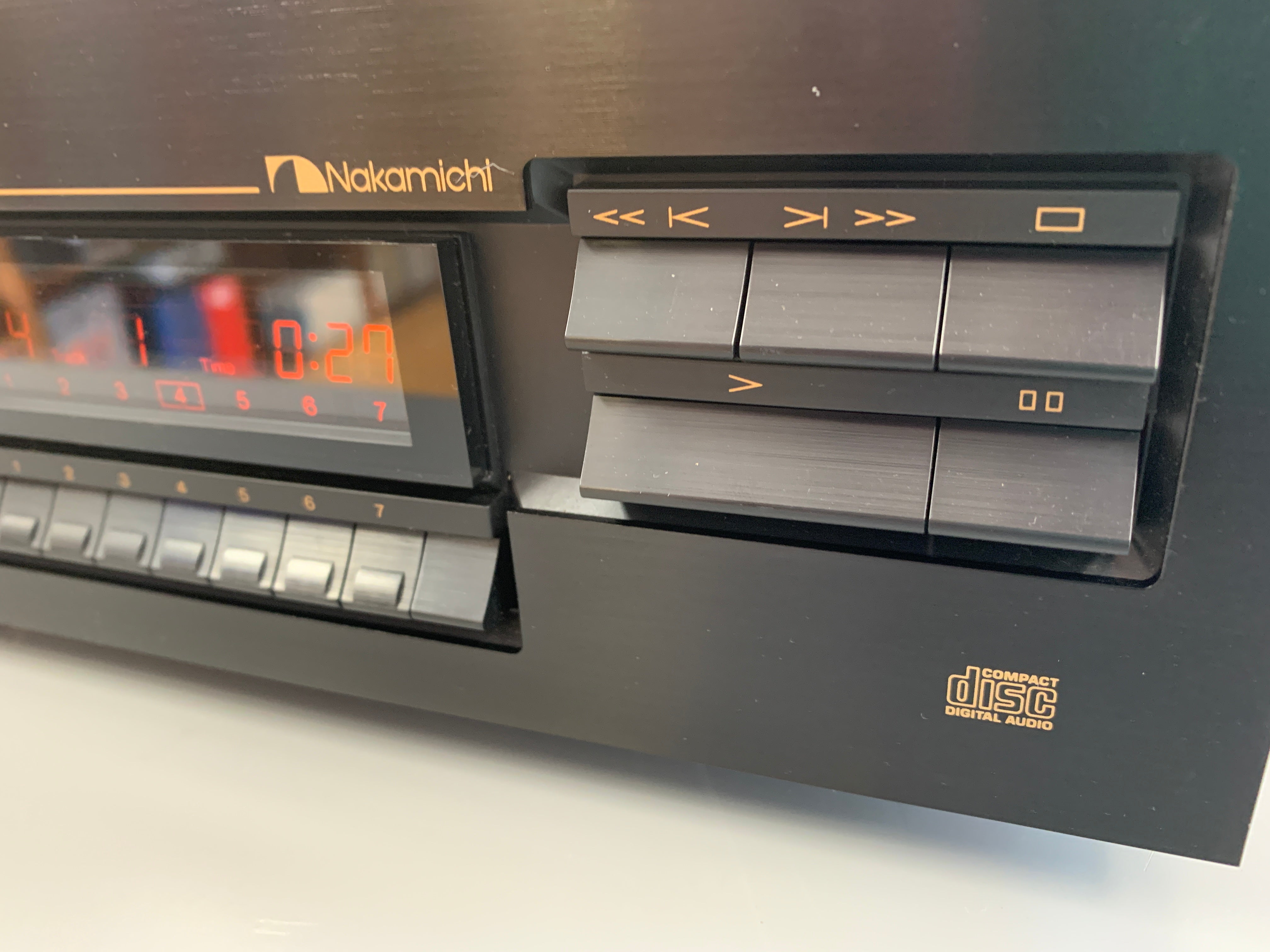 Nakamichi MB-3S Music Bank CD Player * 7 Discs – The Turntable Store