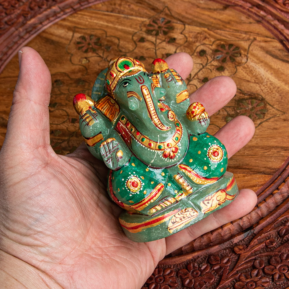 一点物・天然石】手彫りのアングリ・ガネーシャ（インド翡翠） - 約