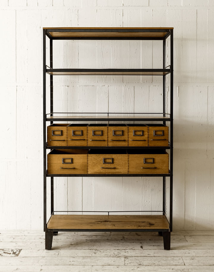 SUTTO DESK | TRUCK FURNITURE